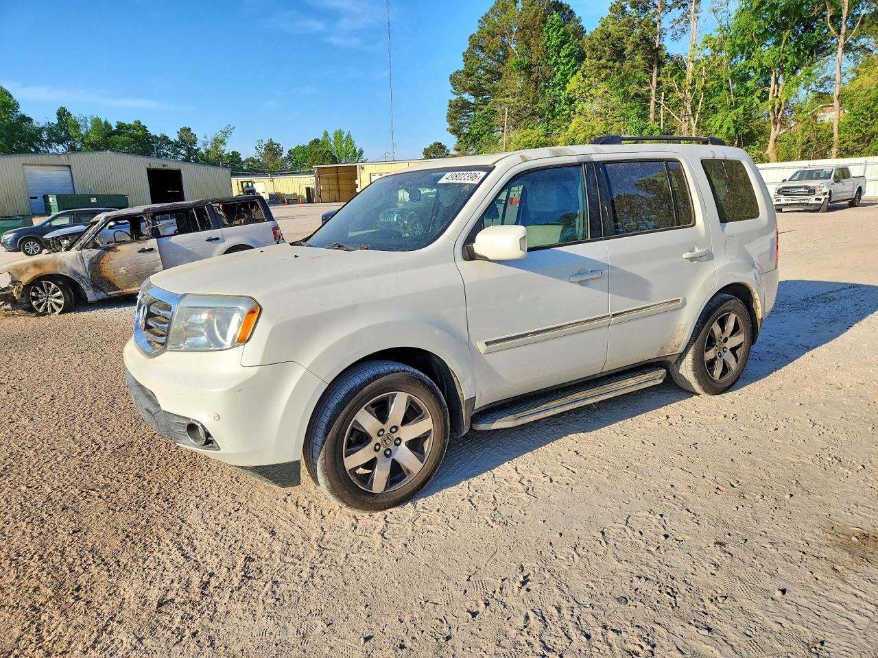 Salvage Honda Pilot Image