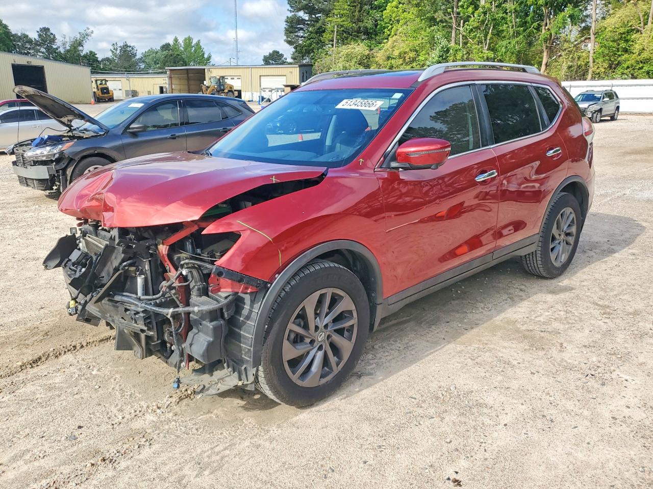 Salvage Nissan Rogue Image