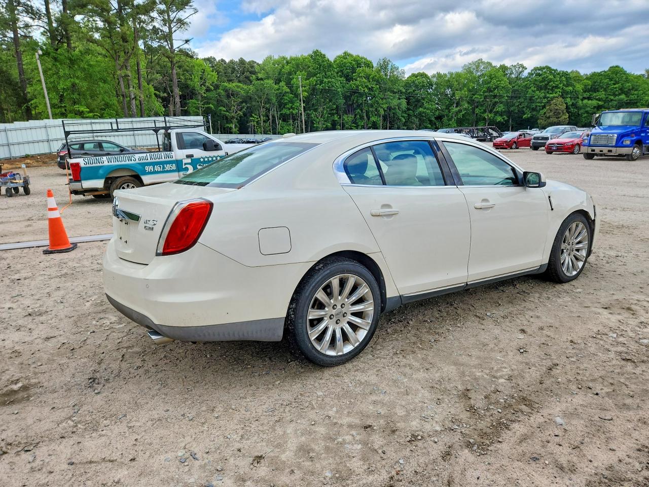 Lincoln MKS
