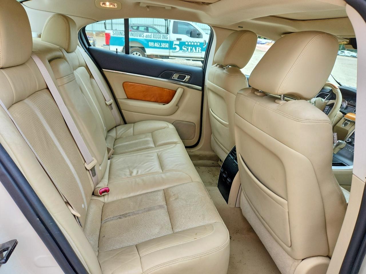 Lincoln MKS