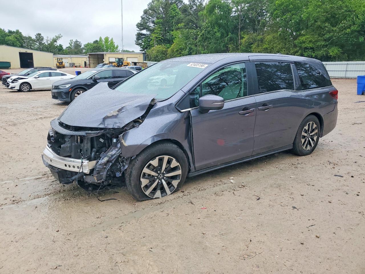 Salvage Honda Odyssey Image