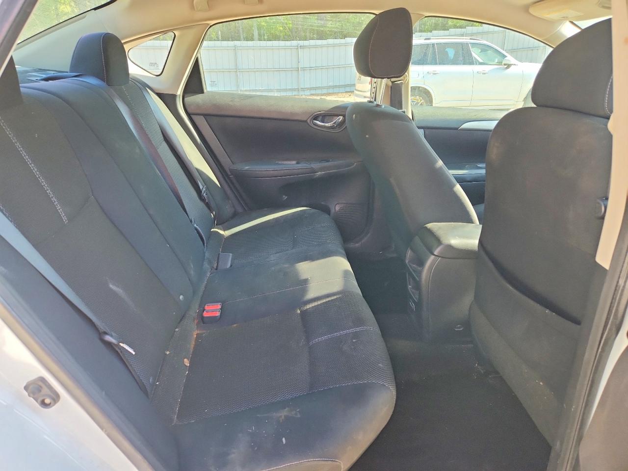 Nissan Sentra S