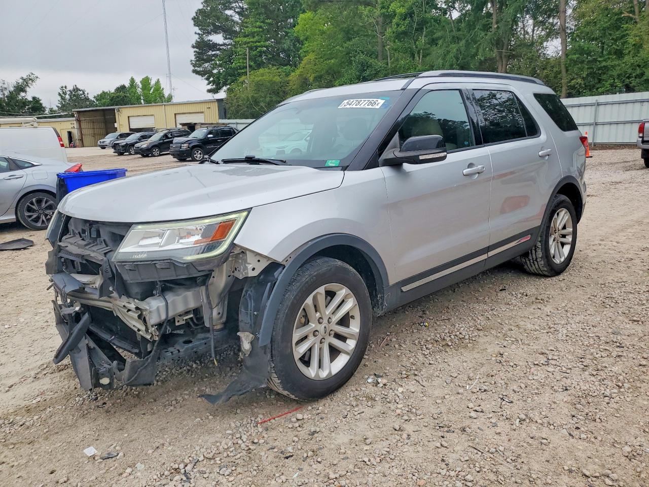 Salvage Ford Explorer Image