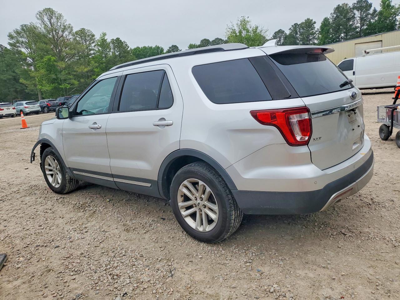 Ford Explorer Xlt