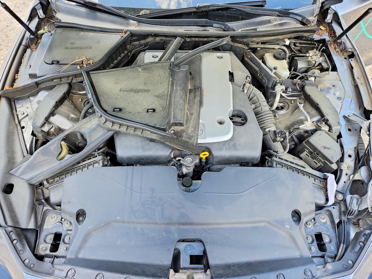 INFINITI Q50 Premium