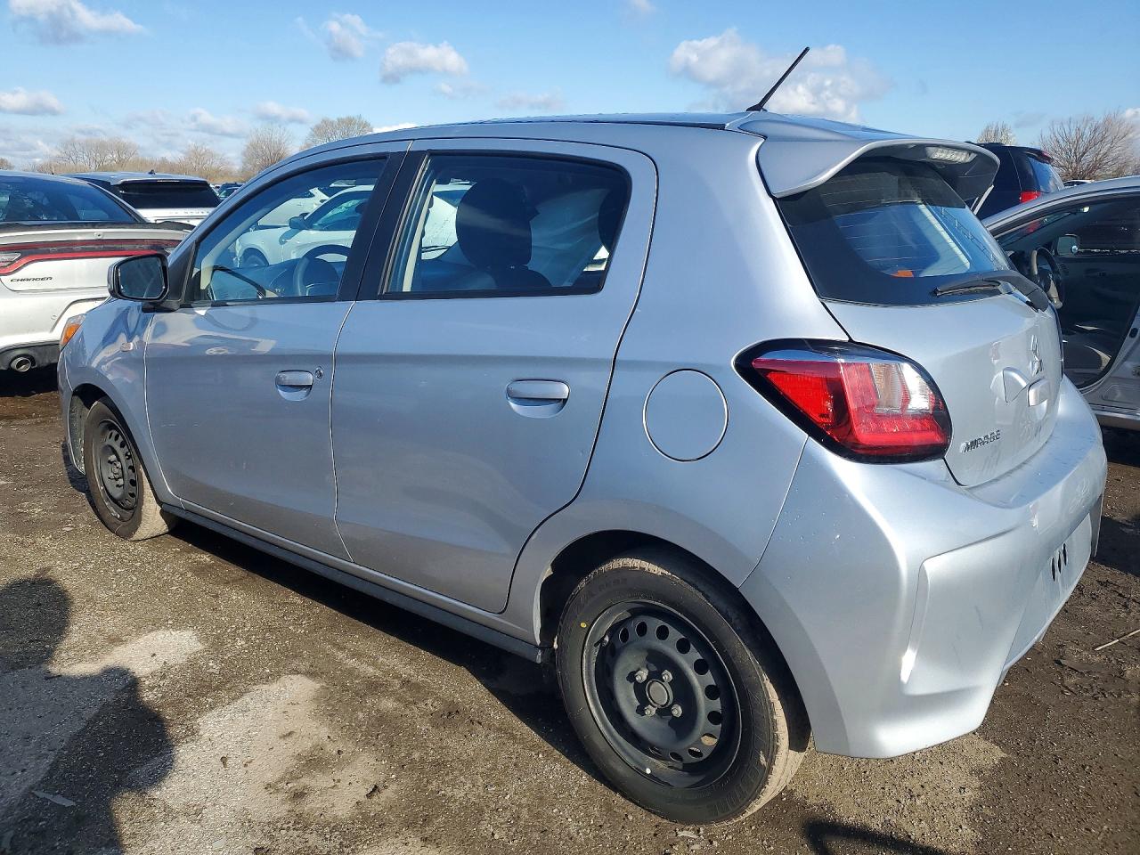 Mitsubishi Mirage Es