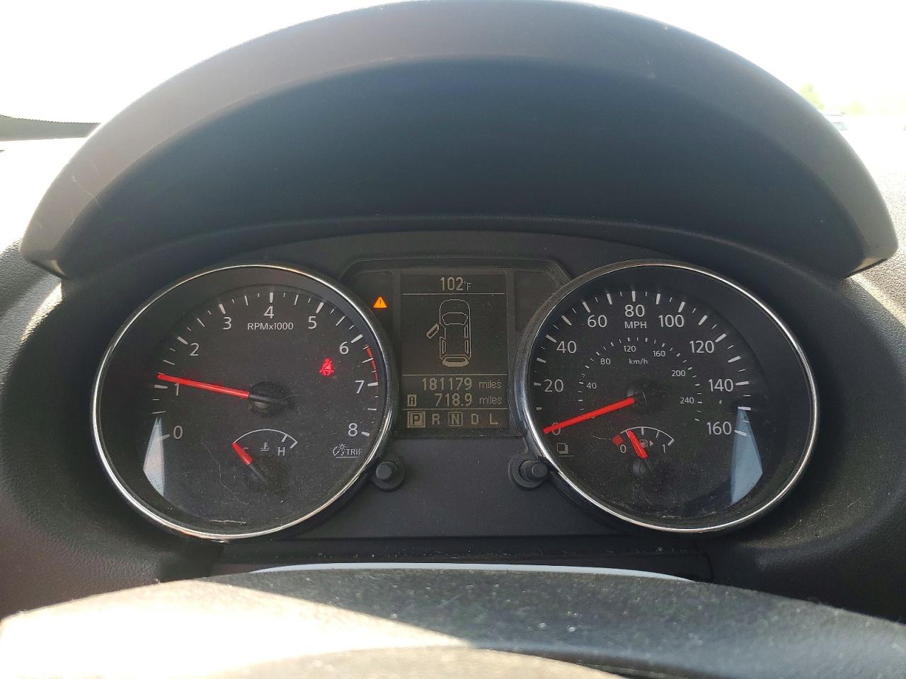 Nissan Rogue S
