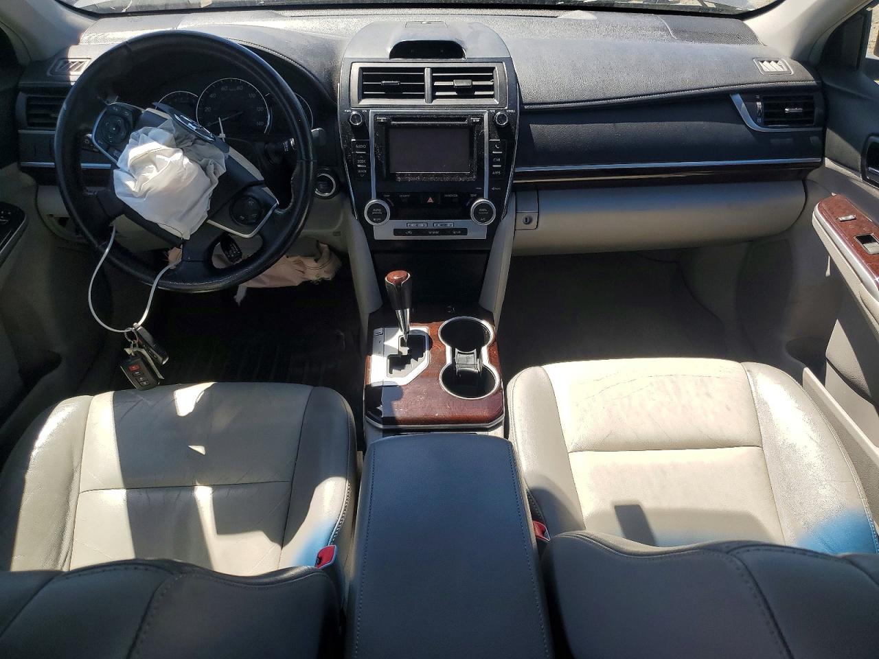 Toyota Camry Xle
