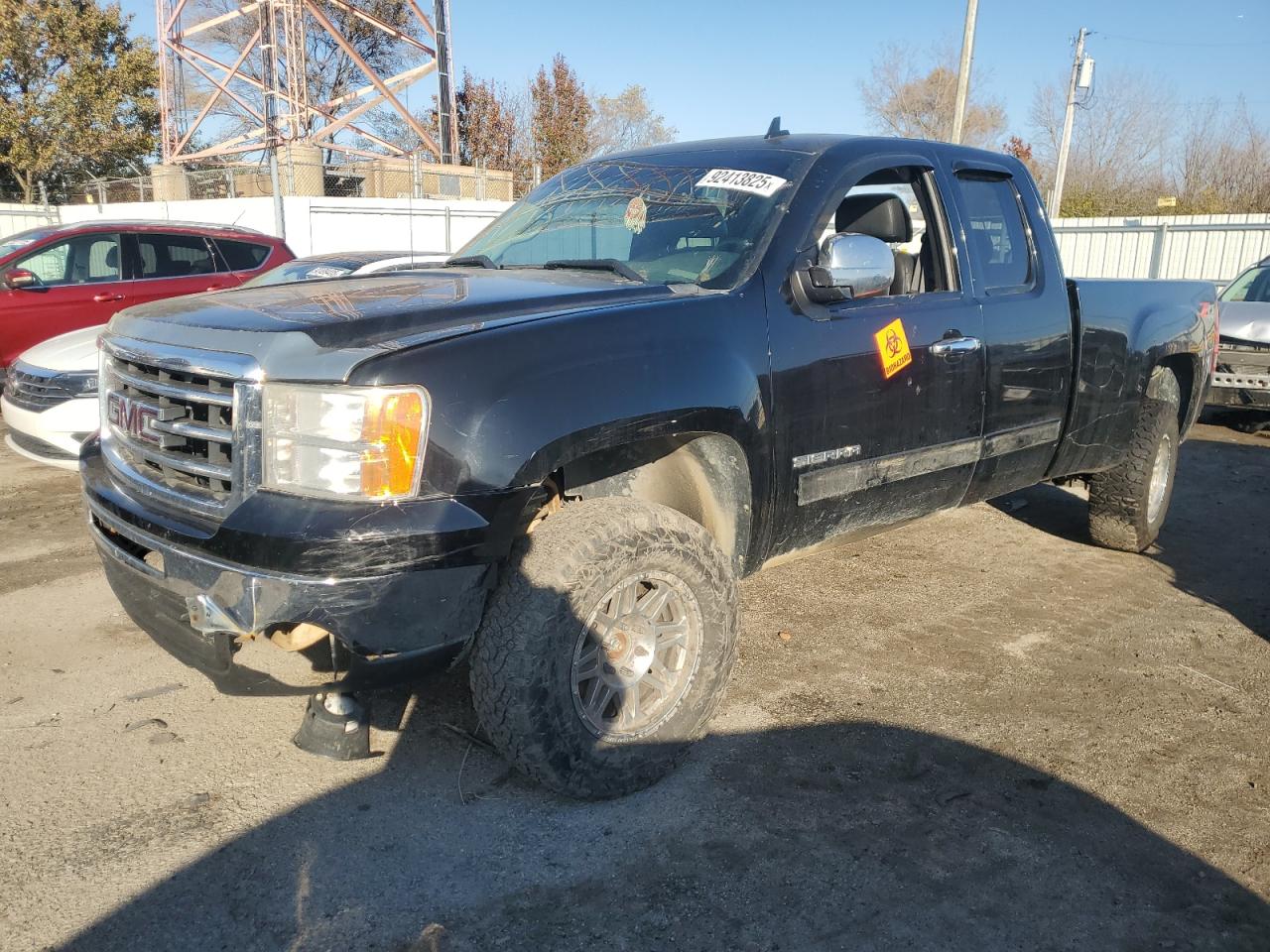 Salvage GMC Sierra Image