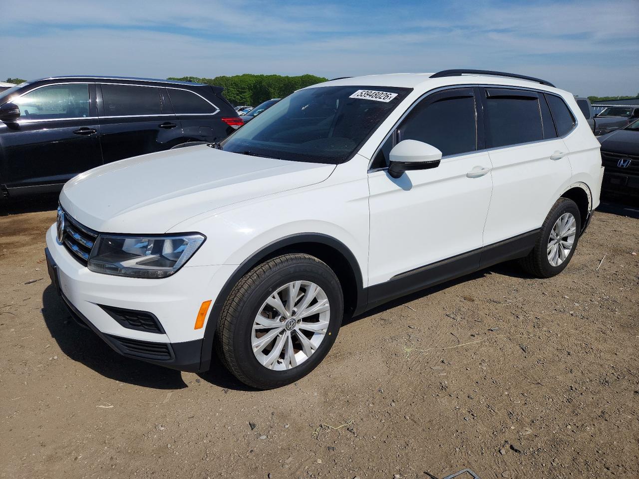 Salvage Volkswagen Tiguan Image