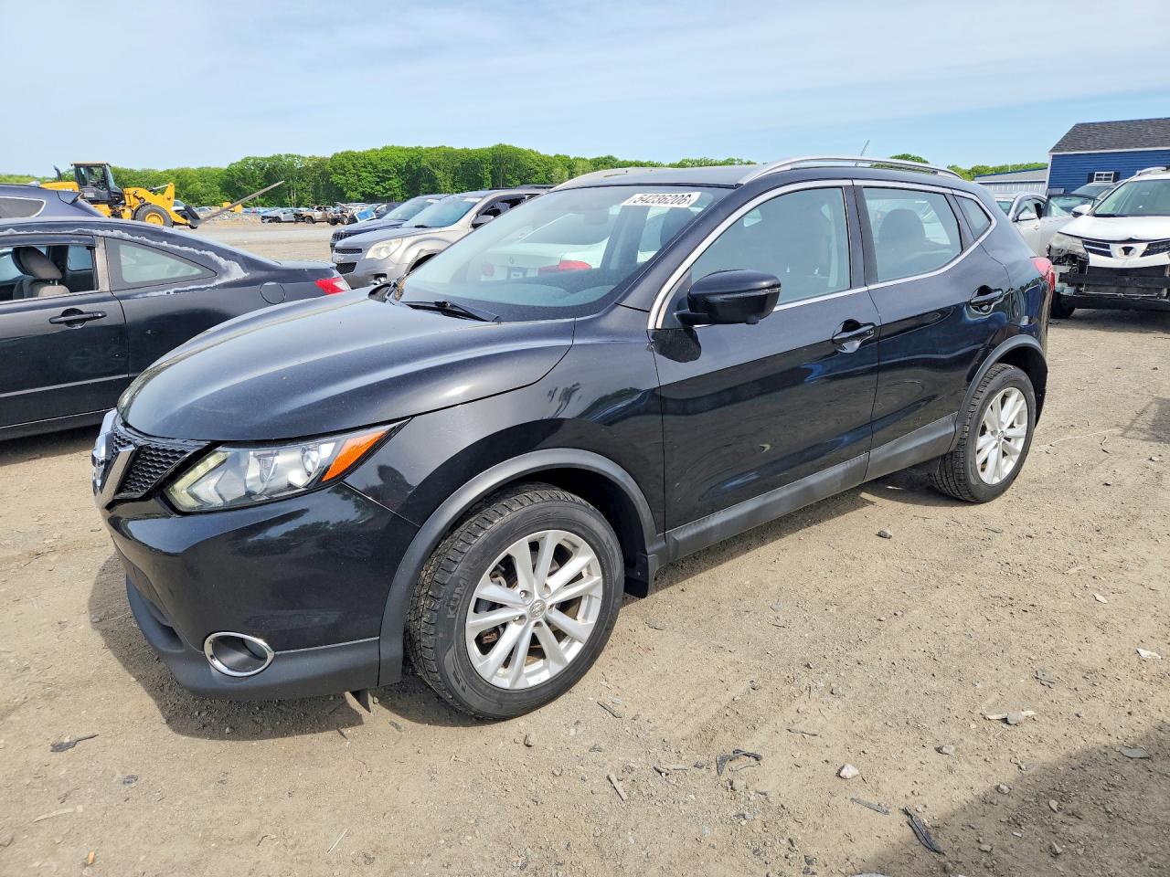 Salvage Nissan Rogue Image