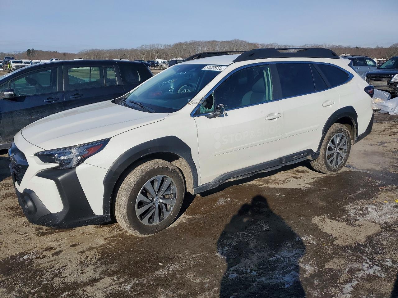 Salvage Subaru Outback Image