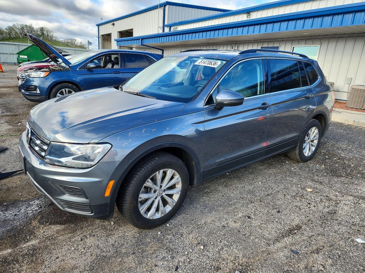 Salvage Volkswagen Tiguan Image