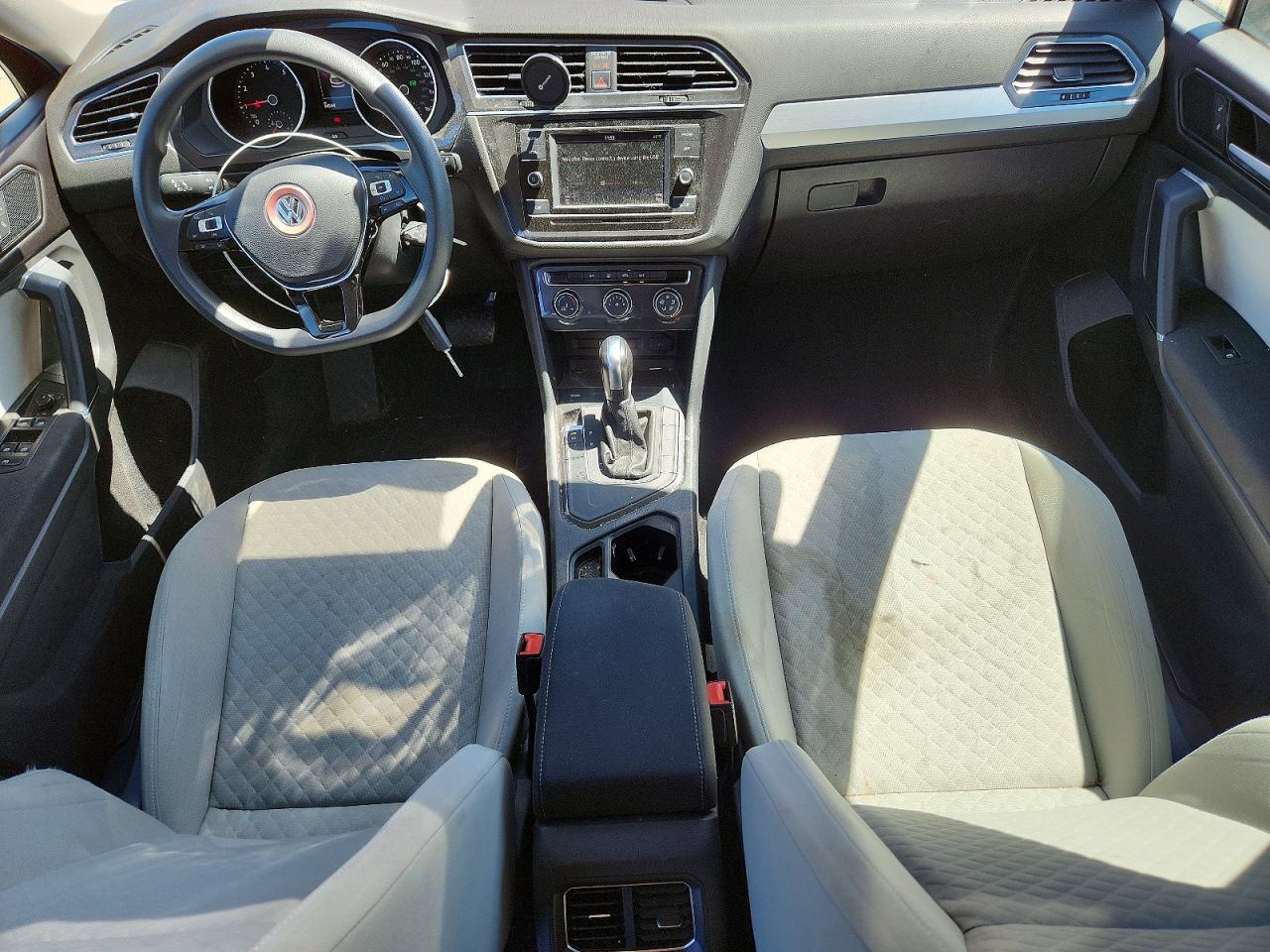Volkswagen Tiguan S