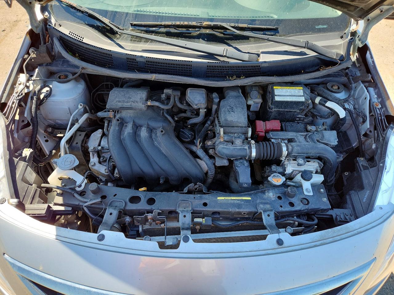 Nissan Versa 1.6 Sv