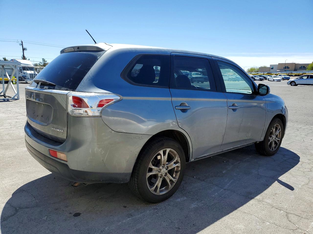 Mitsubishi Outlander Se