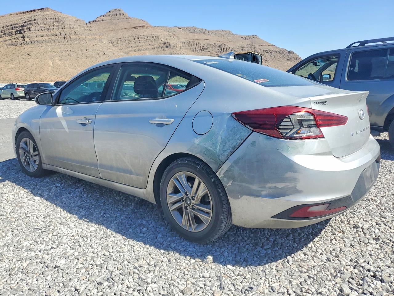 Hyundai ELANTRA Sel