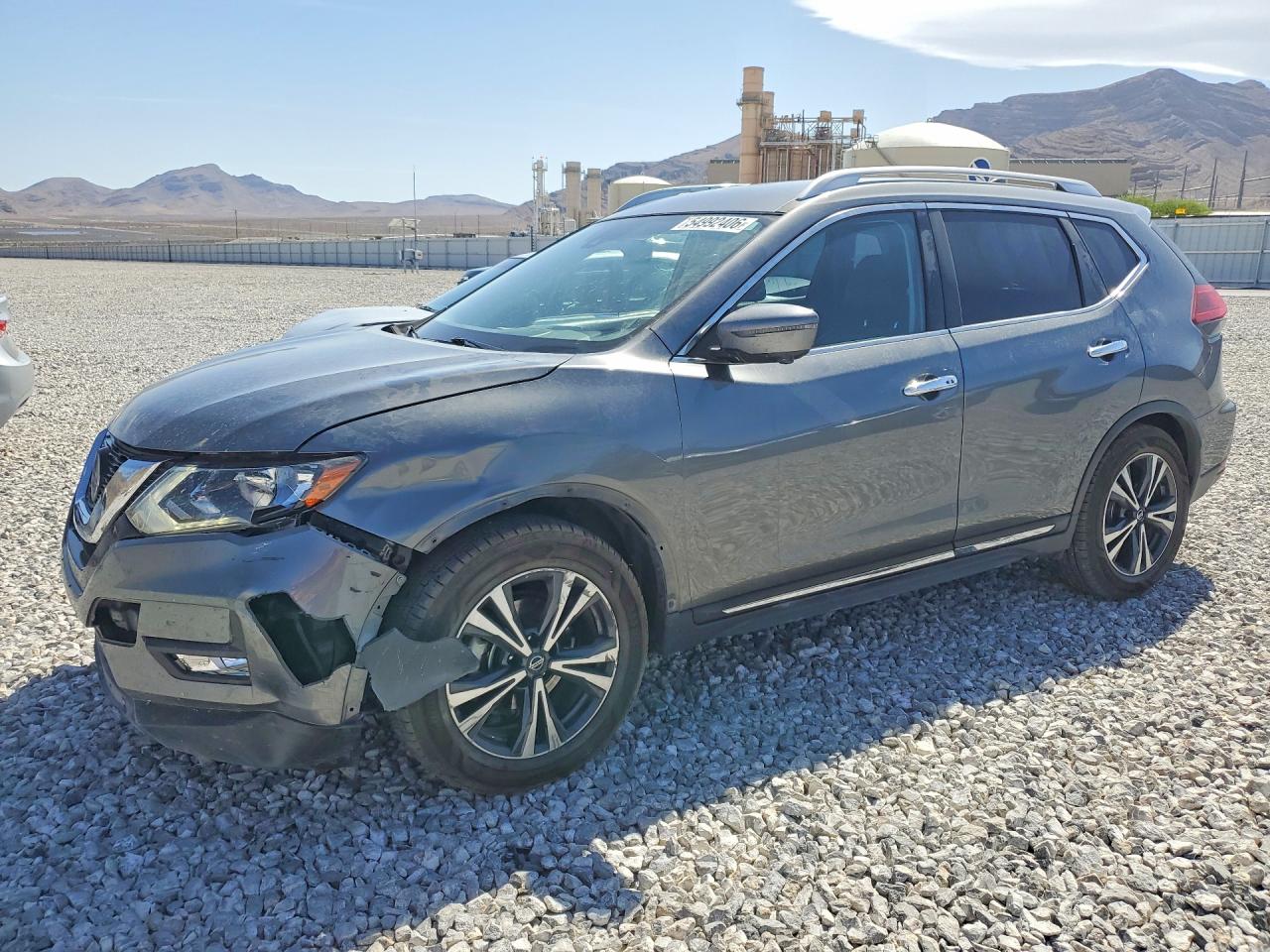 Salvage Nissan Rogue Image