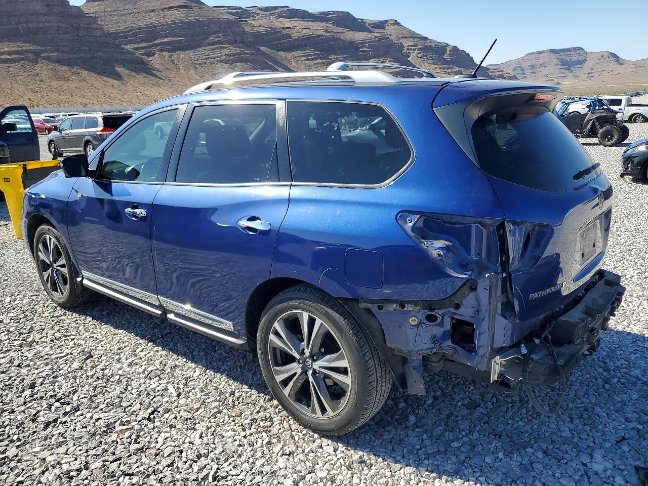 Nissan Pathfinder Platinum