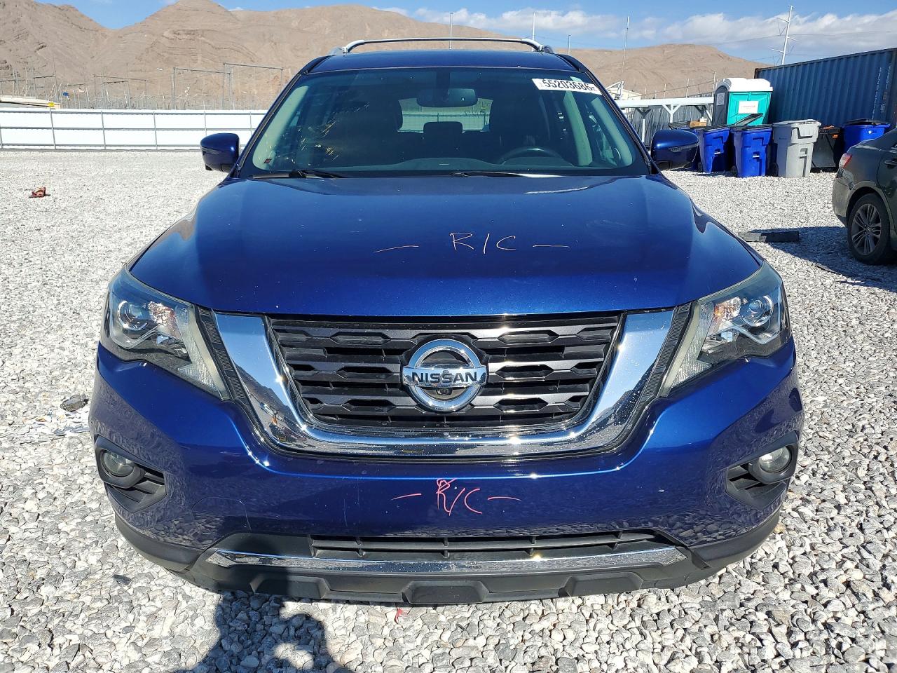 Nissan Pathfinder Platinum