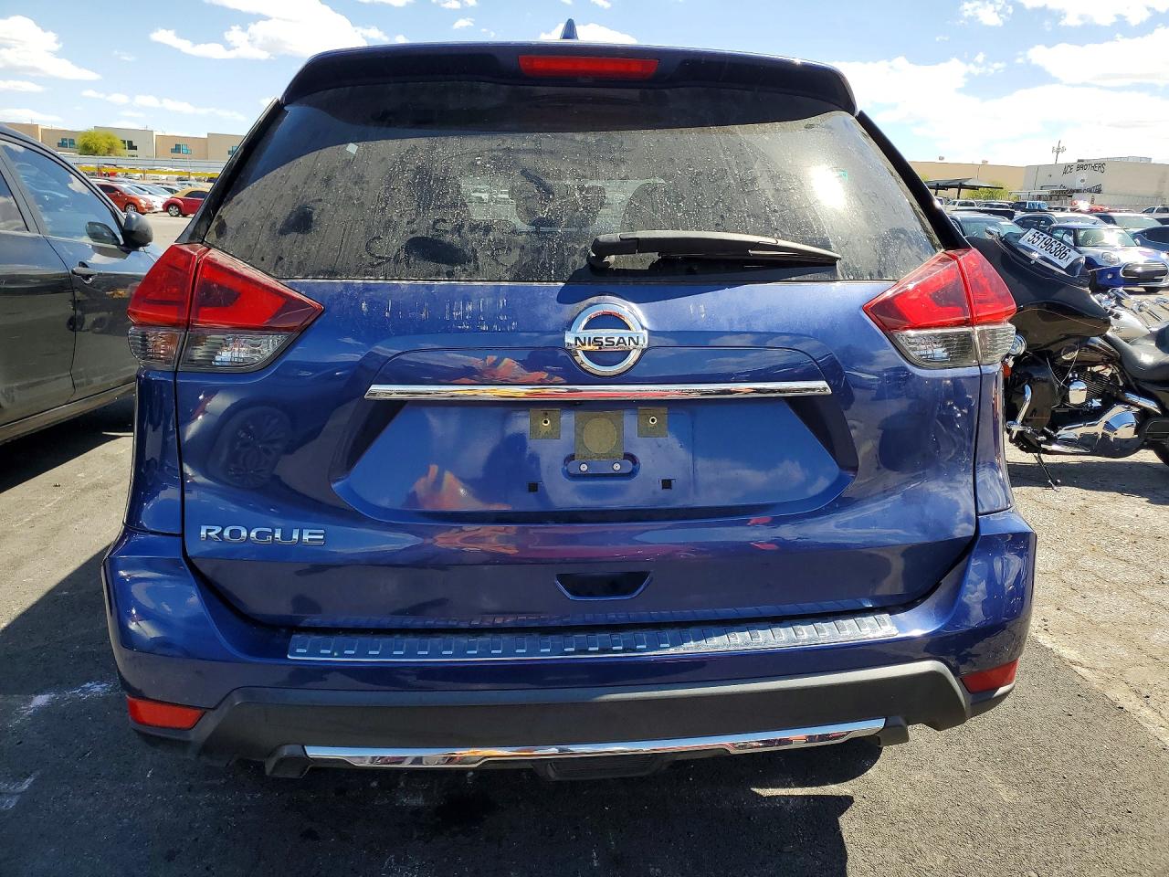 Nissan Rogue S