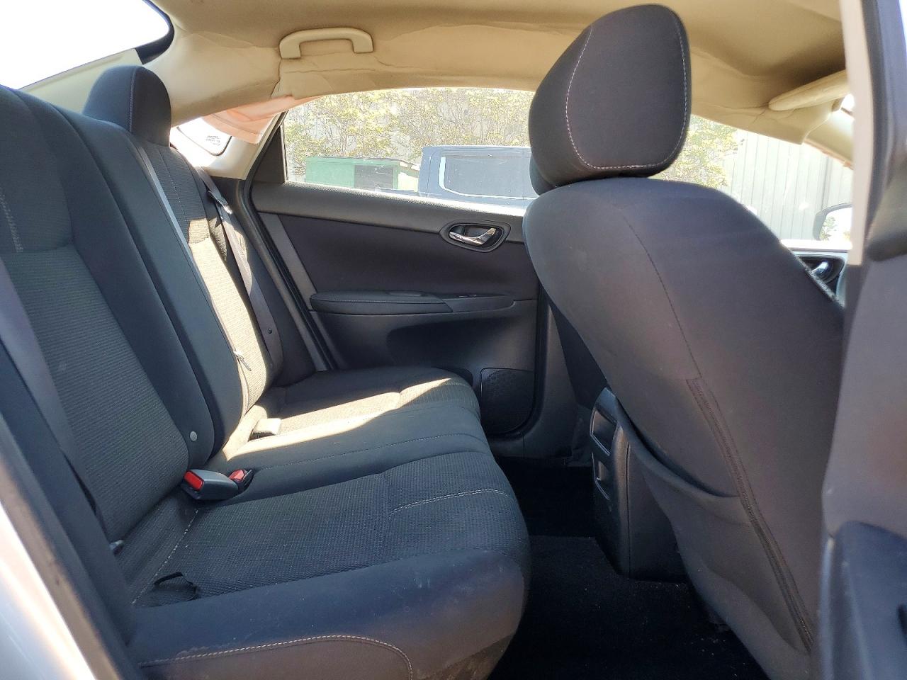 Nissan Sentra S