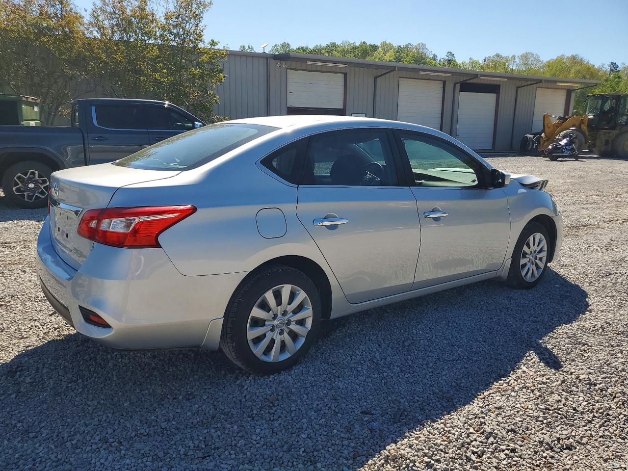 Nissan Sentra S
