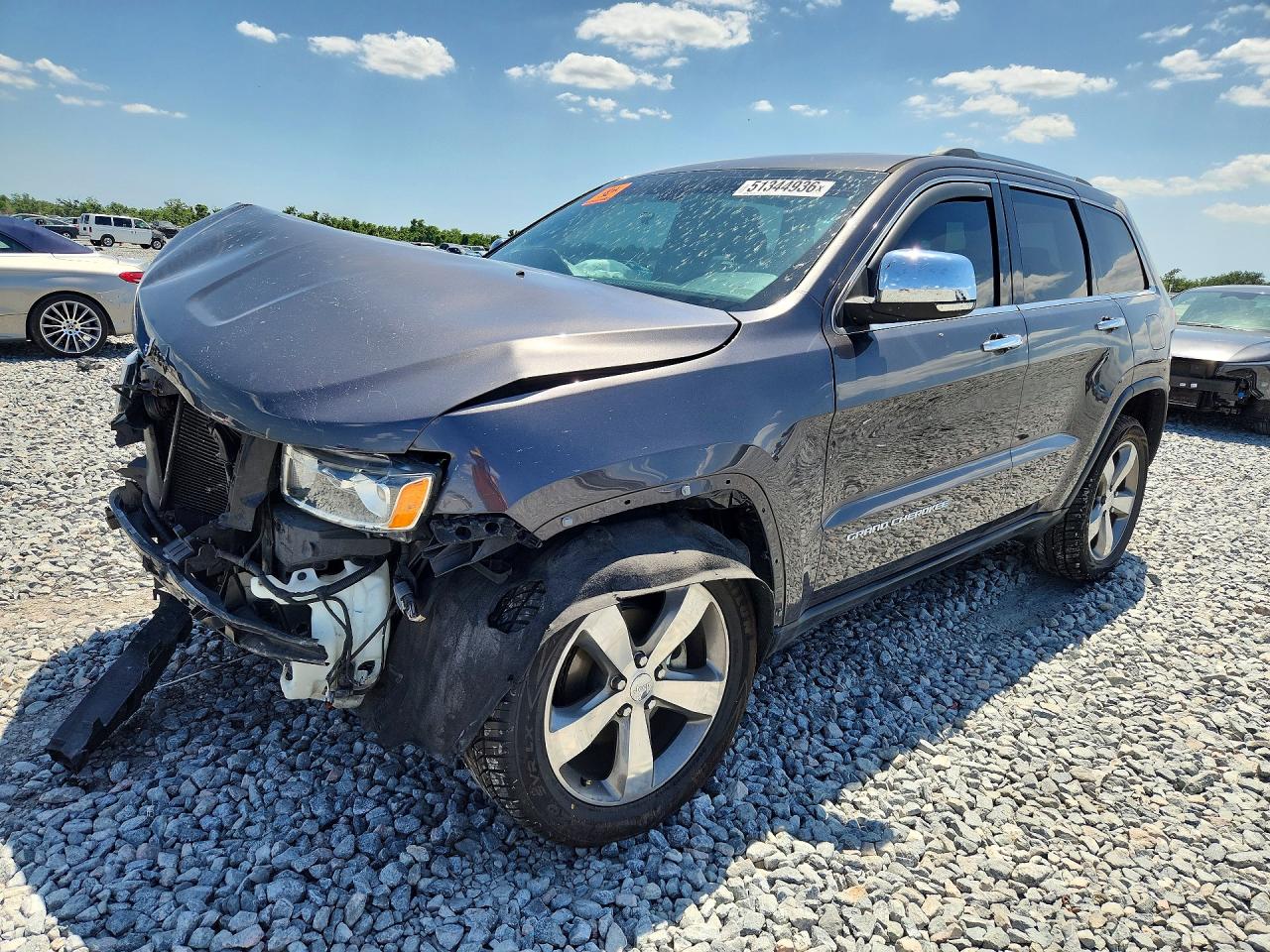 Salvage Jeep Cherokee Image