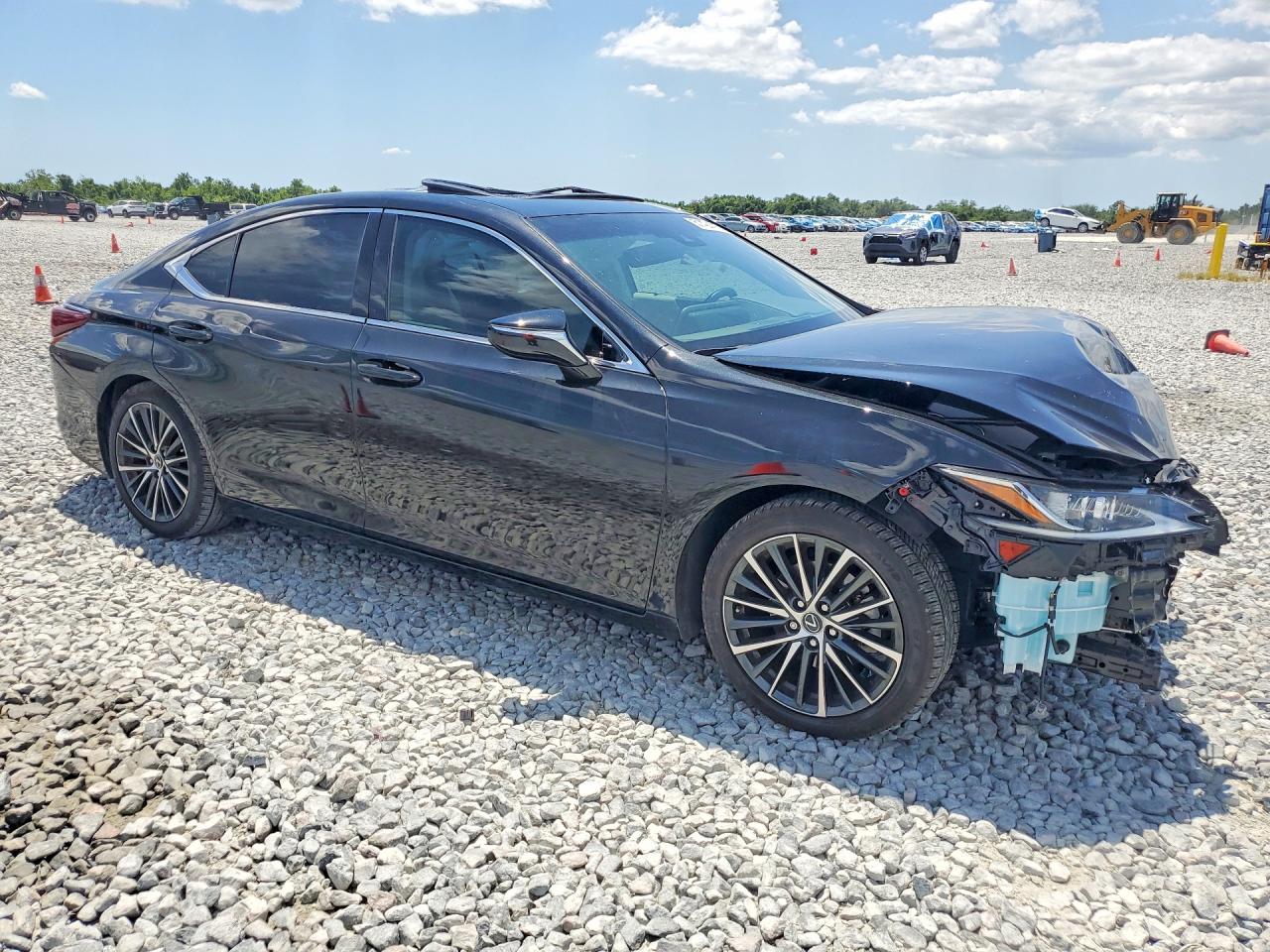 Lexus Es Base
