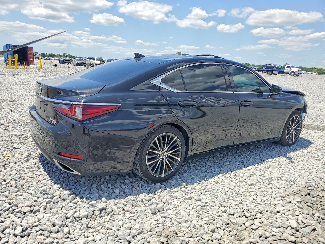 Lexus Es Base