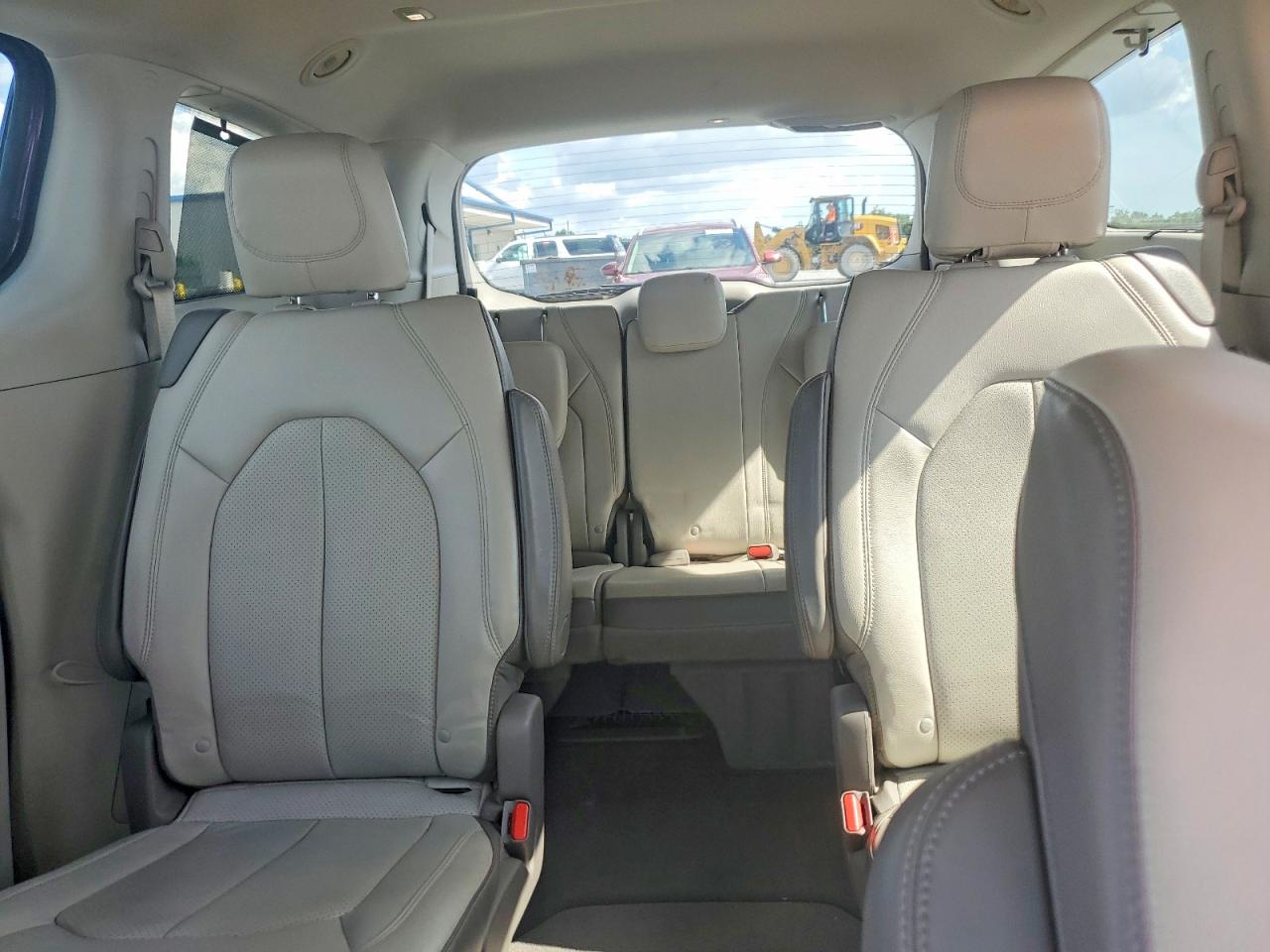 Chrysler Pacifica Touring L Plus