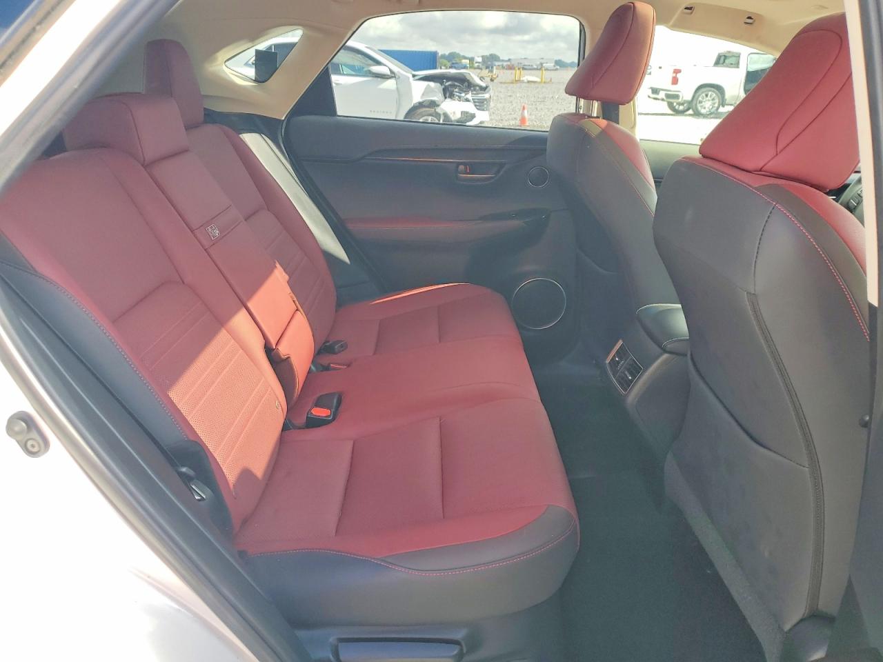 Lexus NX Base
