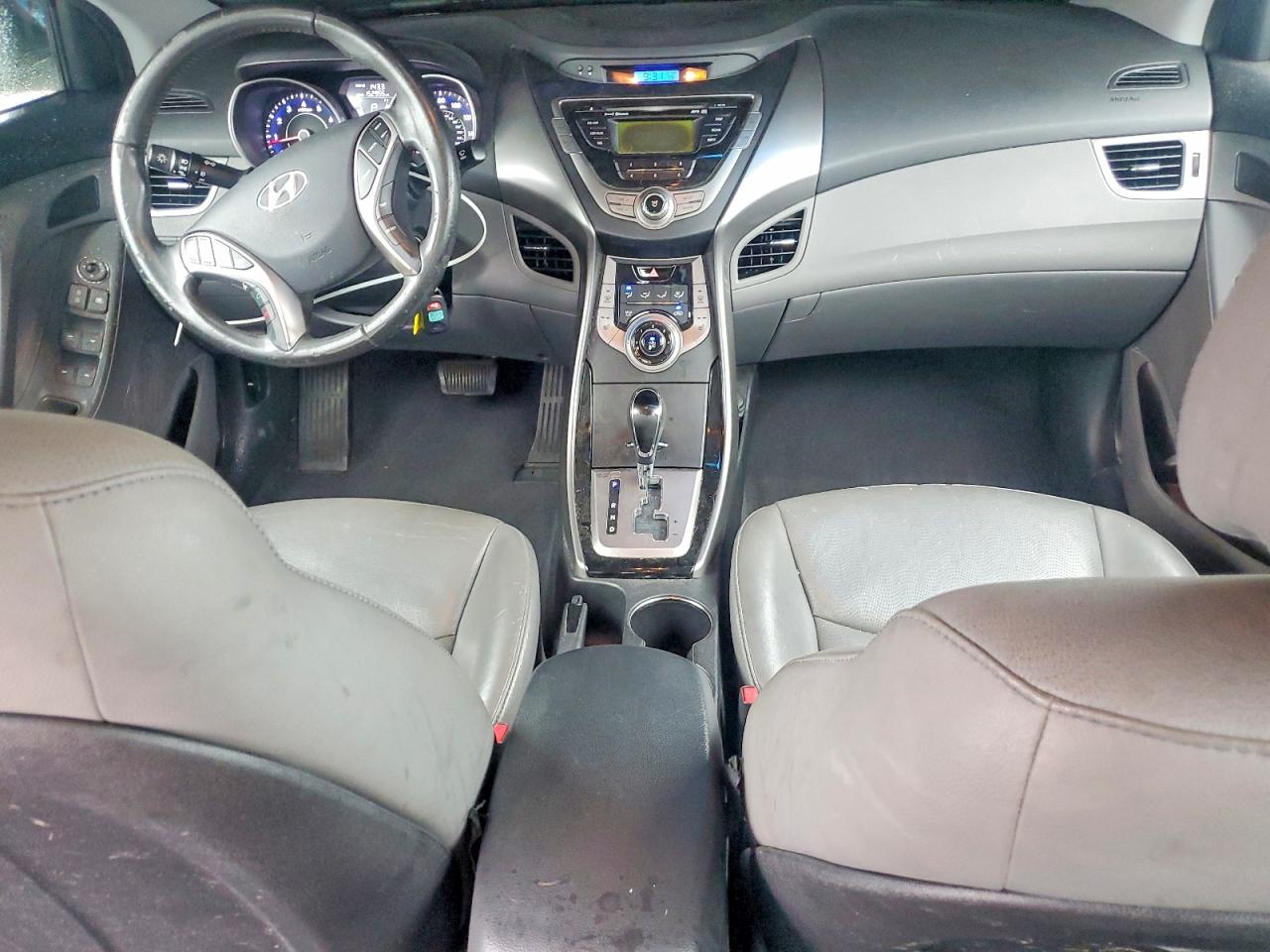 Hyundai ELANTRA Limited