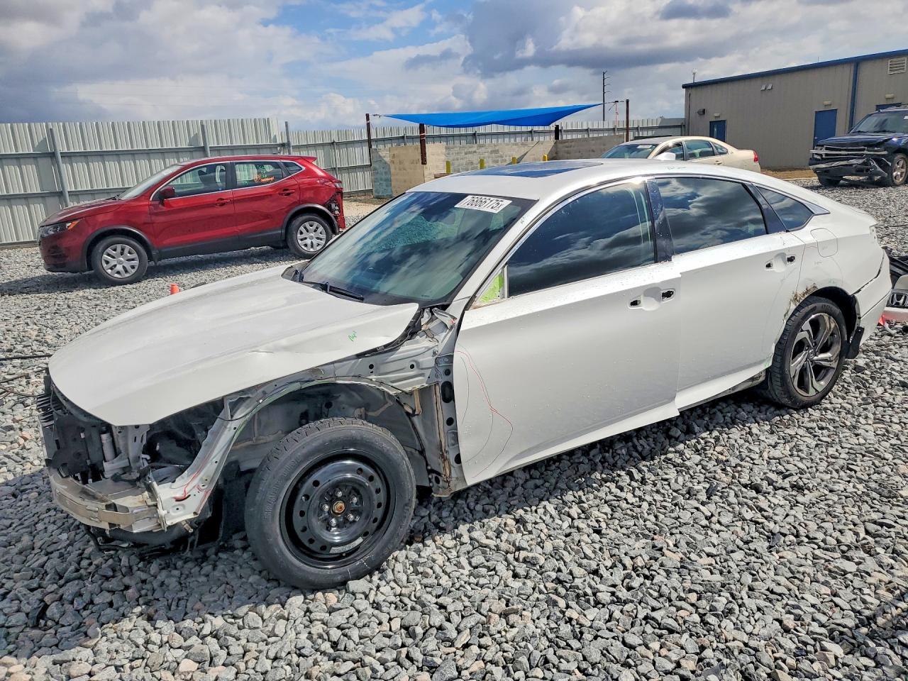 Salvage Honda Accord Image