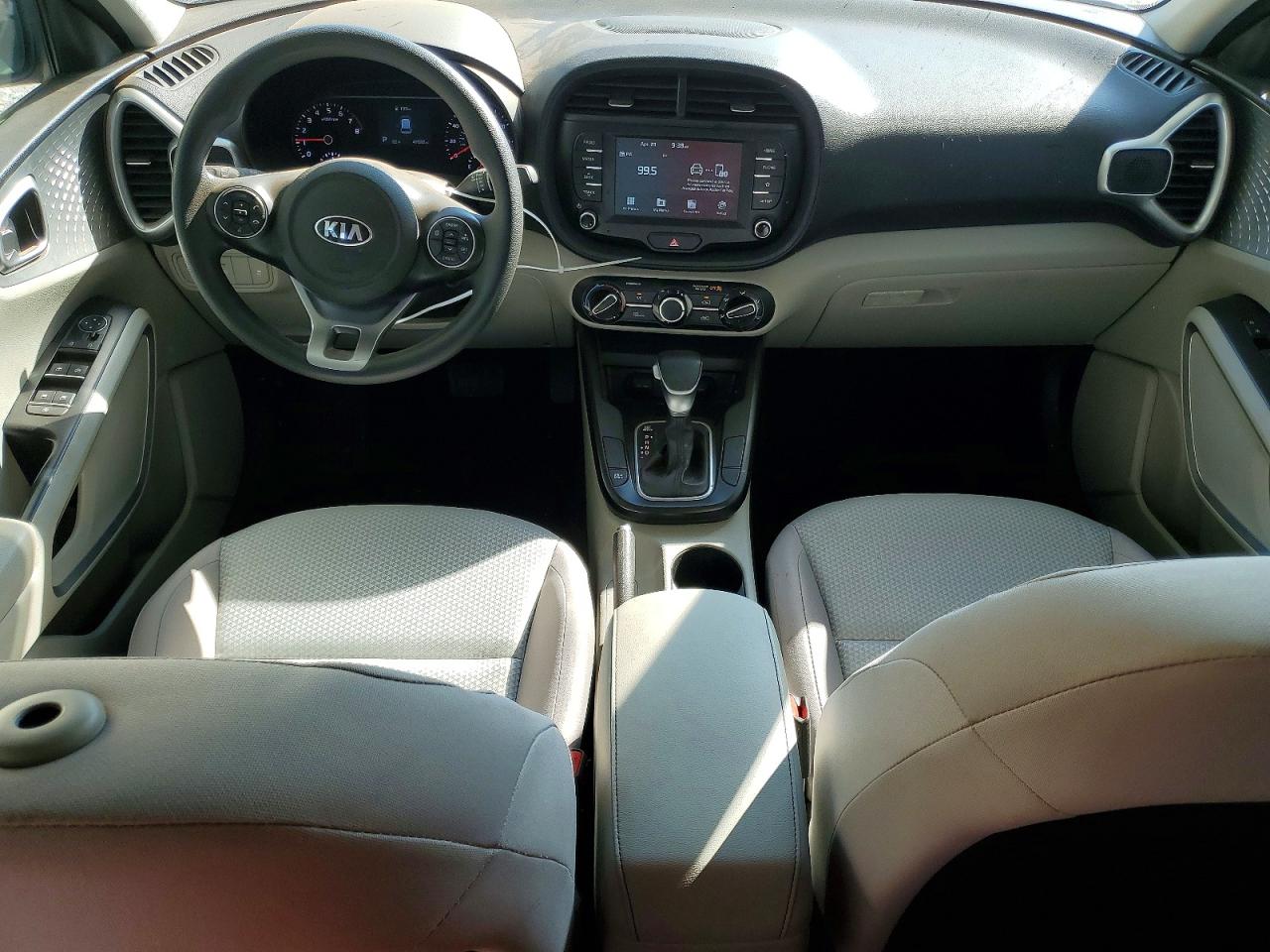Kia Soul Lx