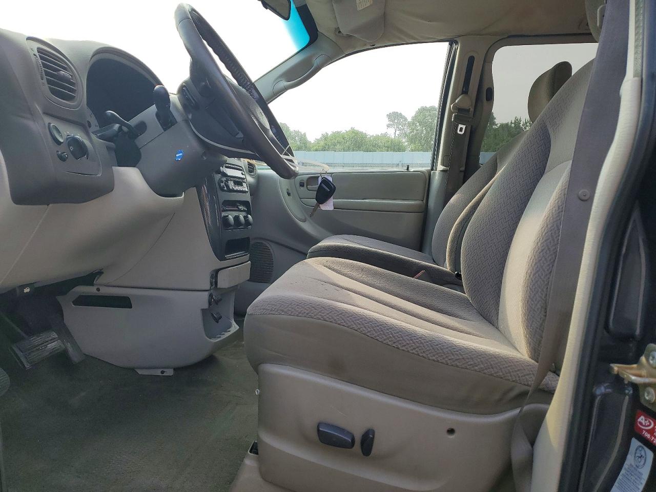 Dodge Caravan