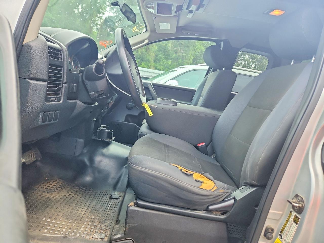 Nissan Titan Xe