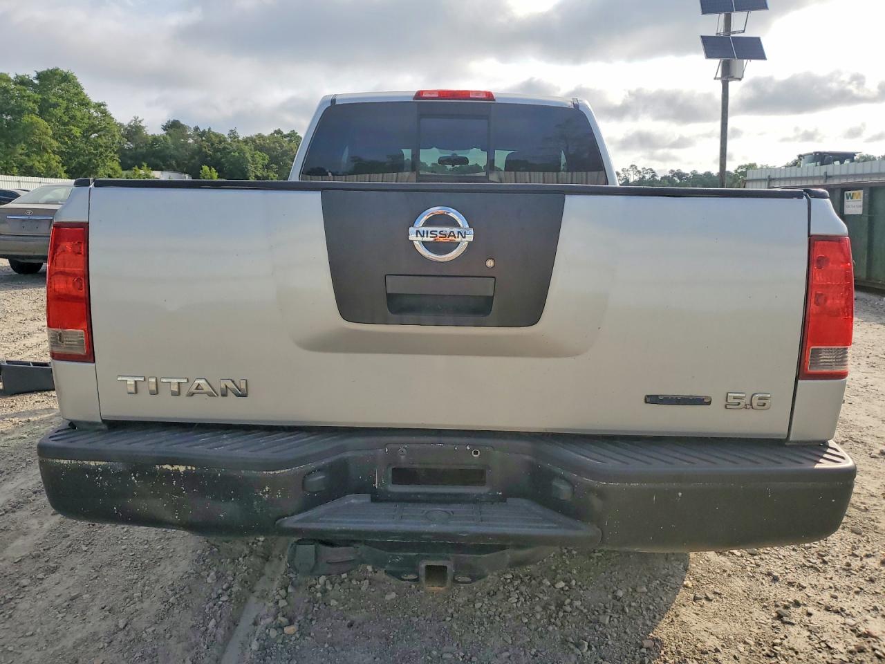 Nissan Titan Xe