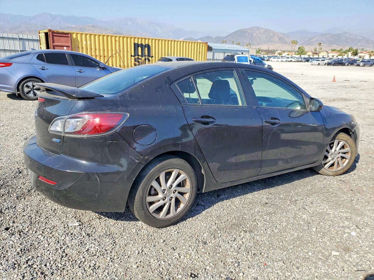 Mazda 3 I