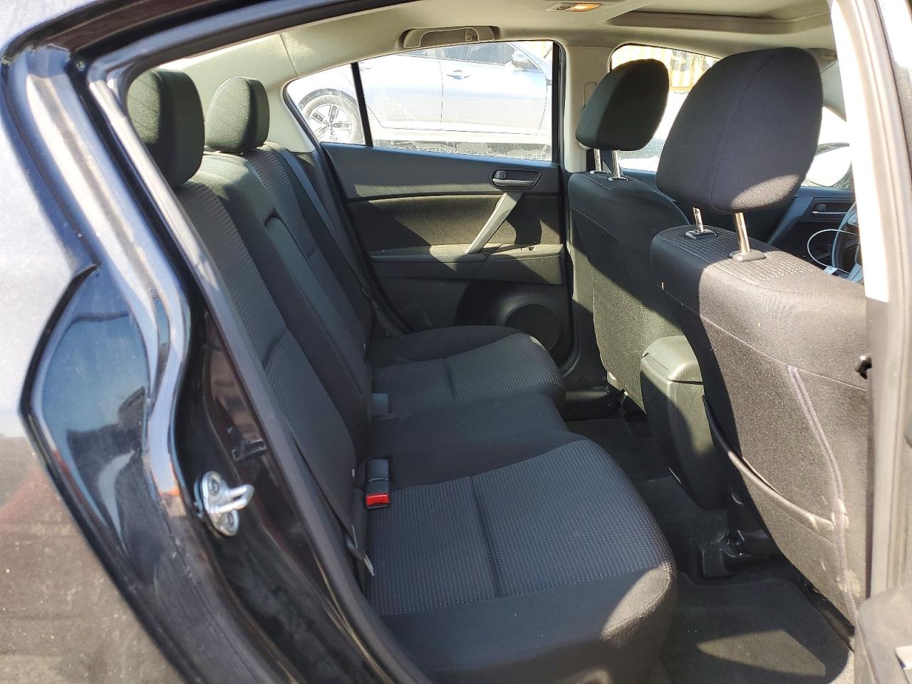 Mazda 3 I