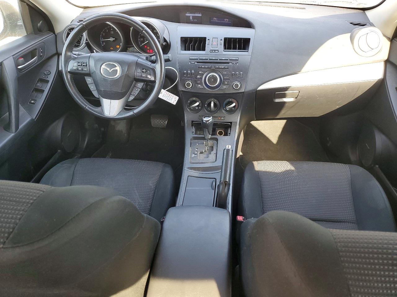 Mazda 3 I