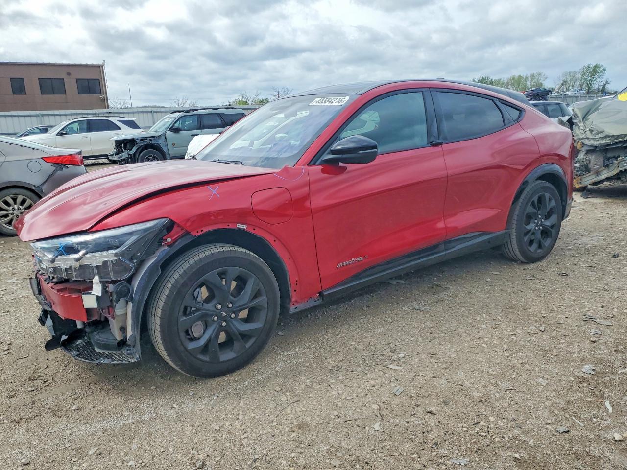 Salvage Ford Mustang Image