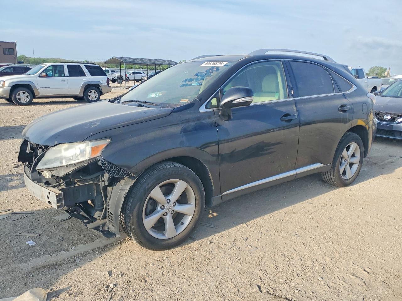 Salvage Lexus RX Image