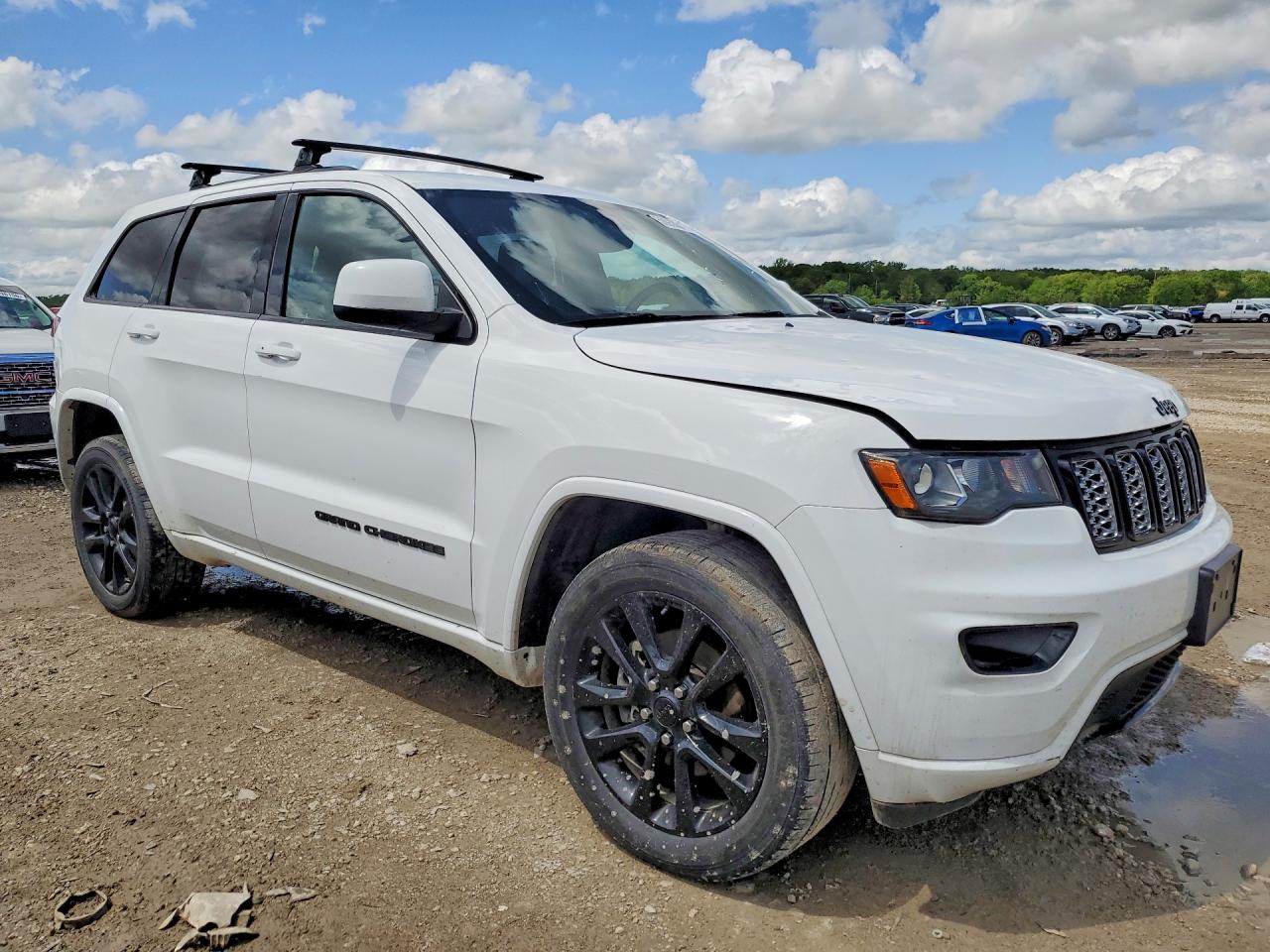 Jeep Grand Cherokee Laredo