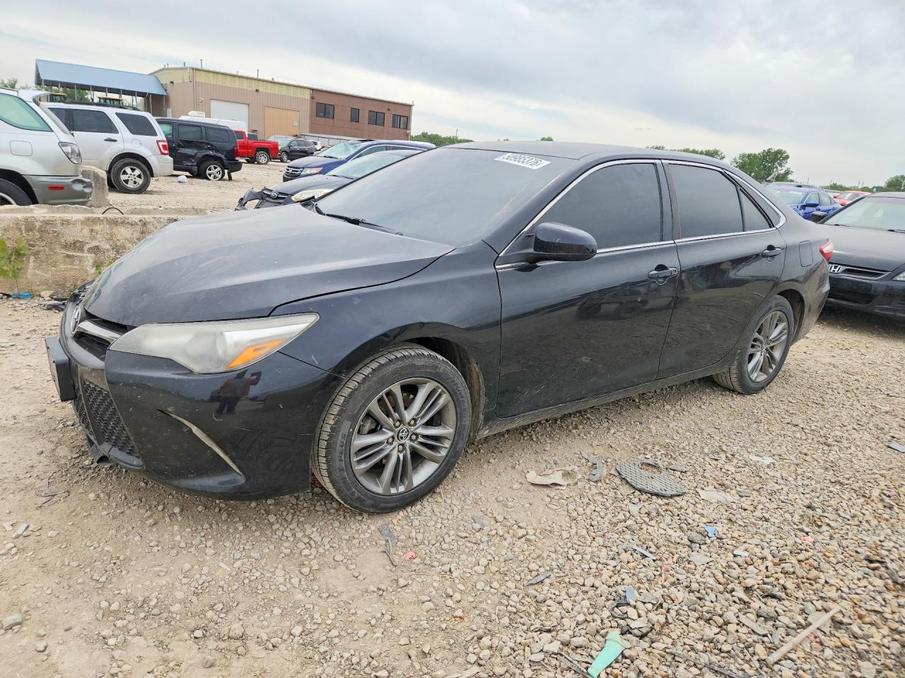 Salvage Toyota Camry Image