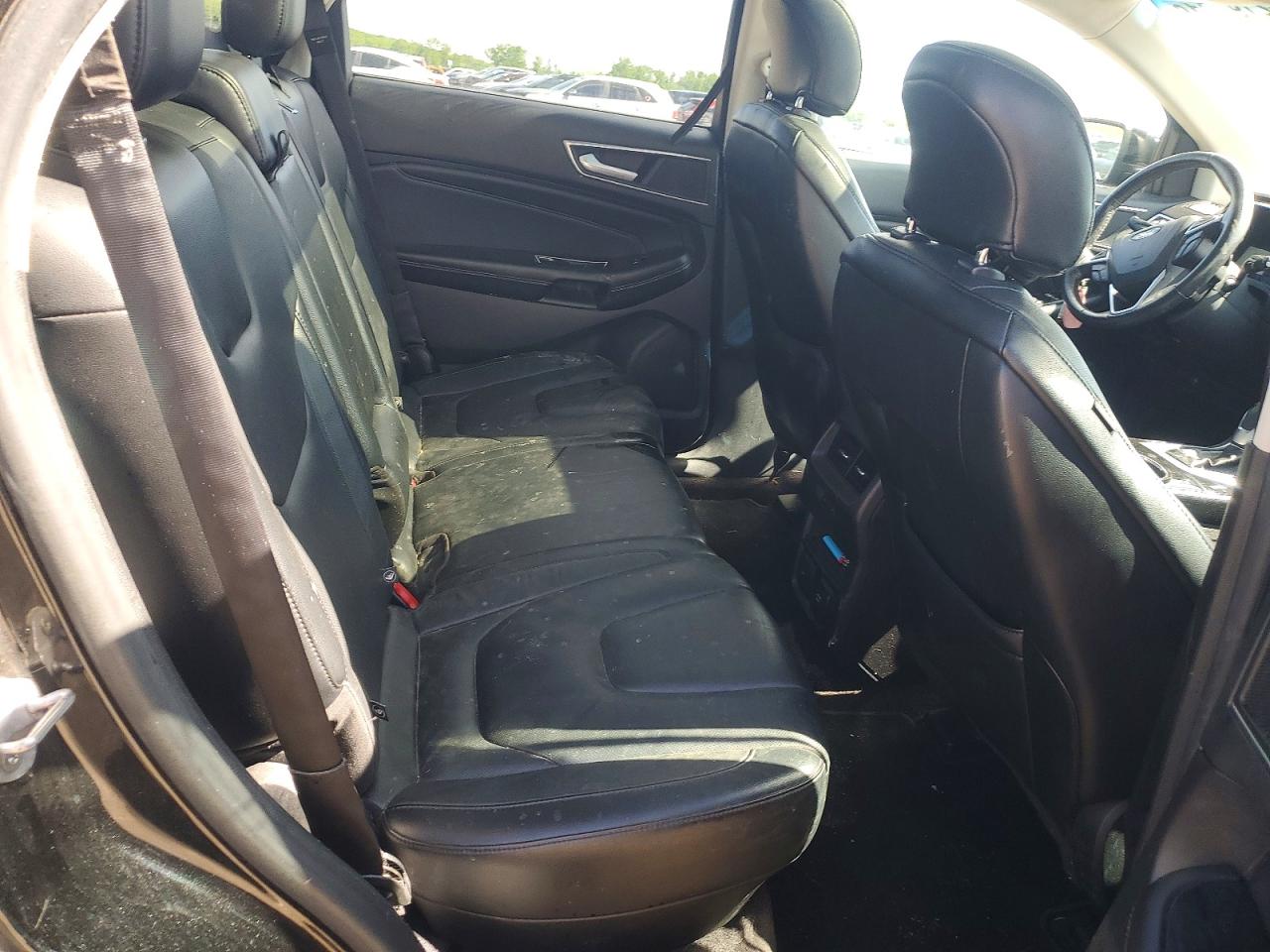 Ford Edge Titanium