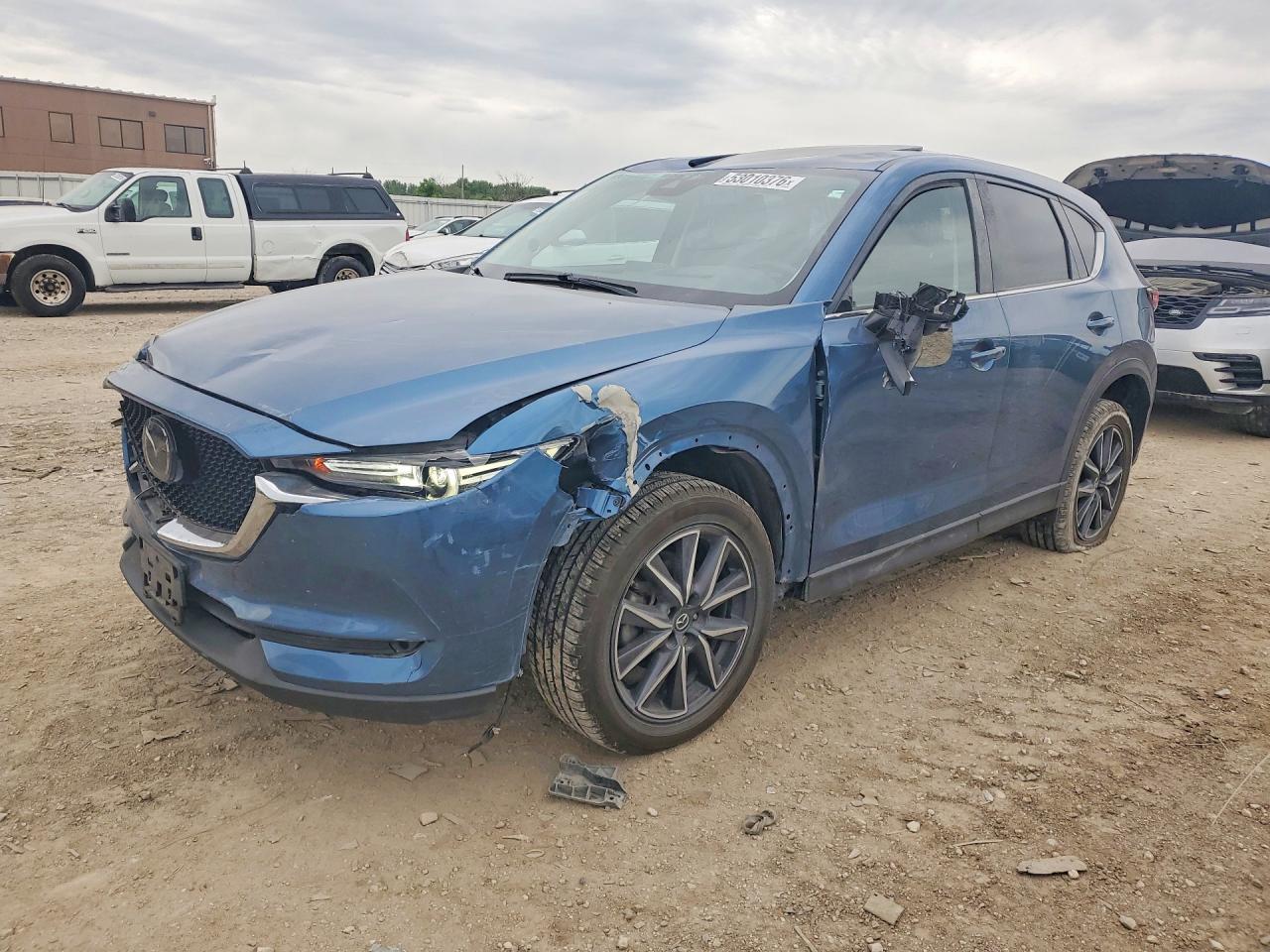 Salvage Mazda Cx Image