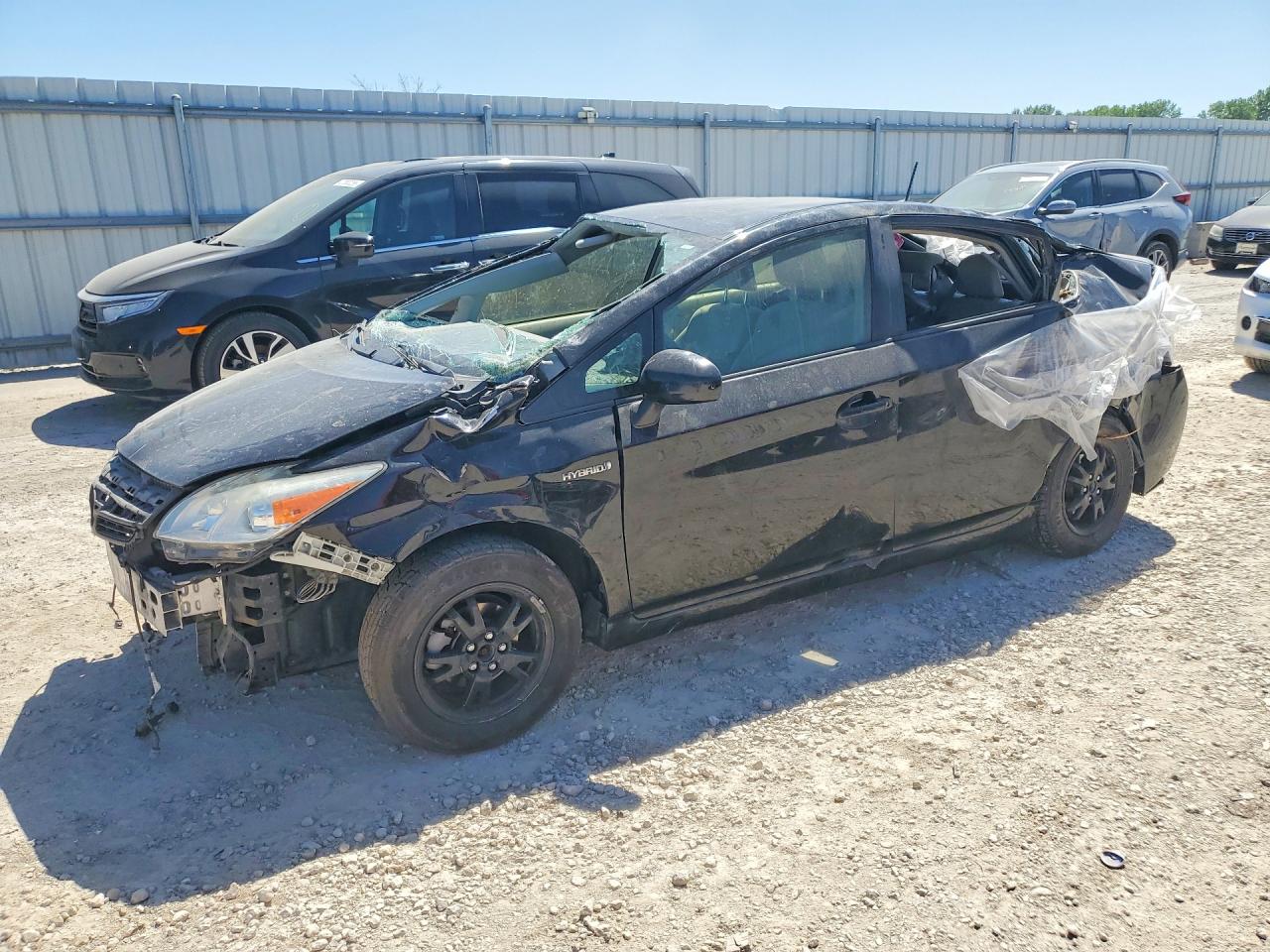 Salvage Toyota Prius Image