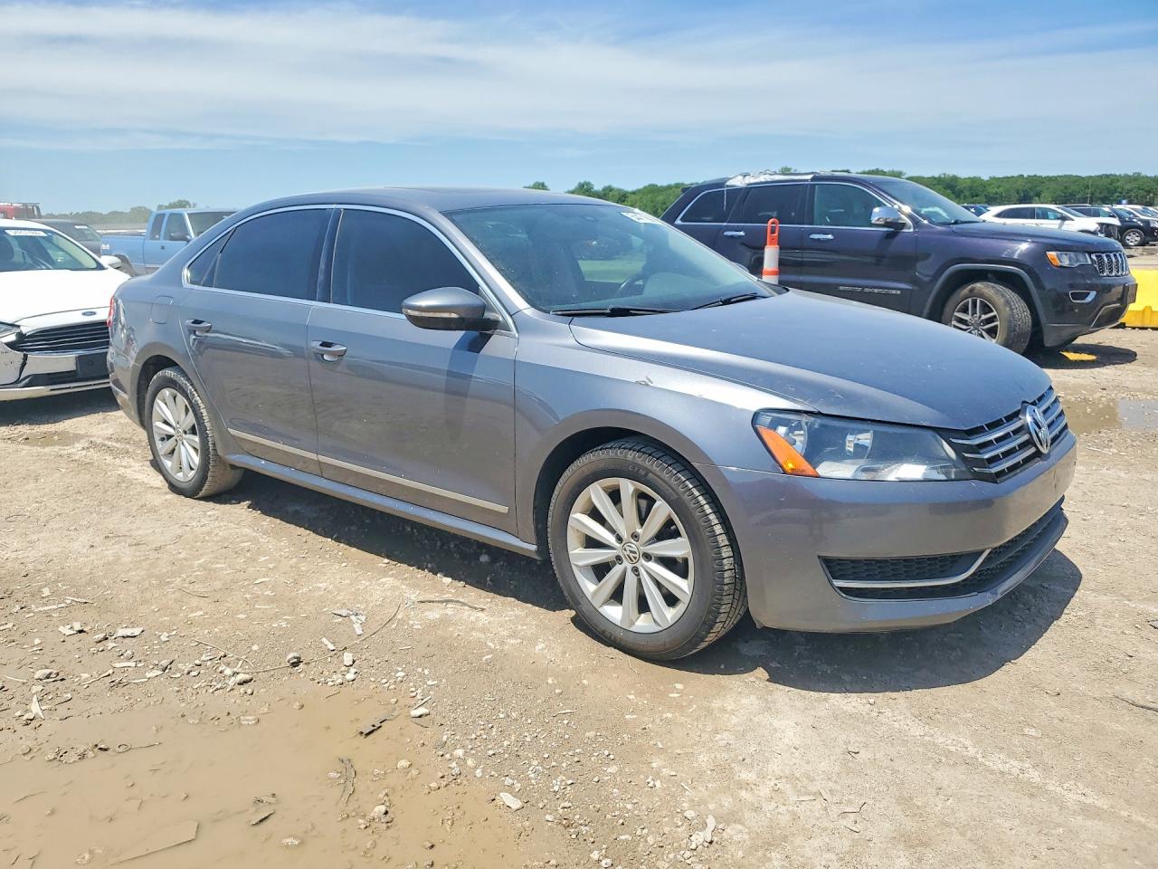 Volkswagen Passat Sel