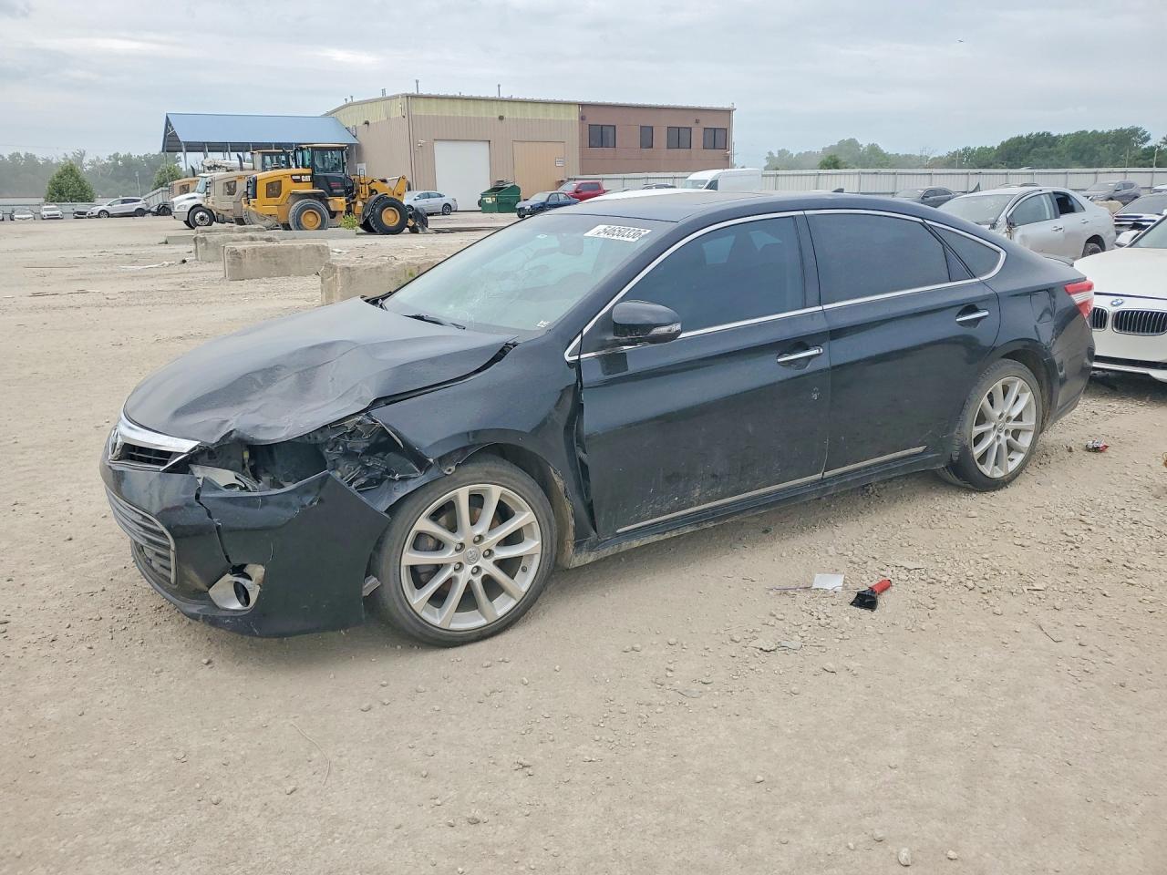 Salvage Toyota Avalon Image